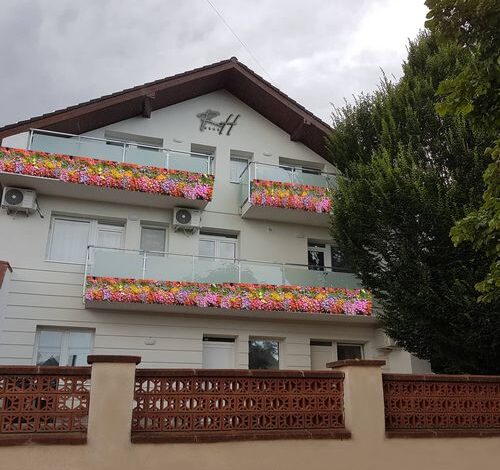 Egri szállások félpanzióval