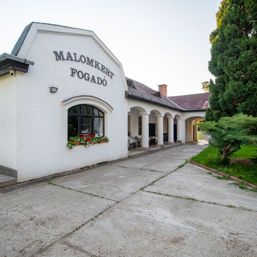 Malomkert Fogadó Szob 