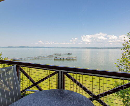 976 - Közvetlen Vízparti Apartman Balatonőszöd 