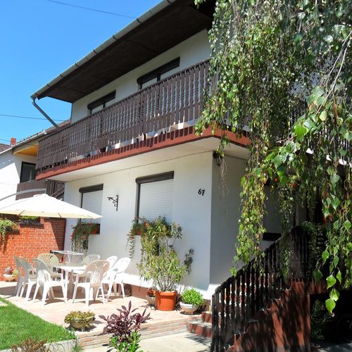 Club218 Red Wellness Apartman Siófok 