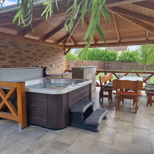 Ádám Apartman Egerszalók 