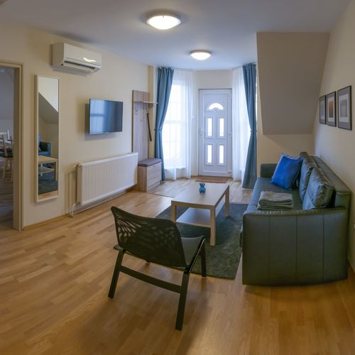 Egri Korona Borház – Borfalu, Wellness Hotel és Kemping 