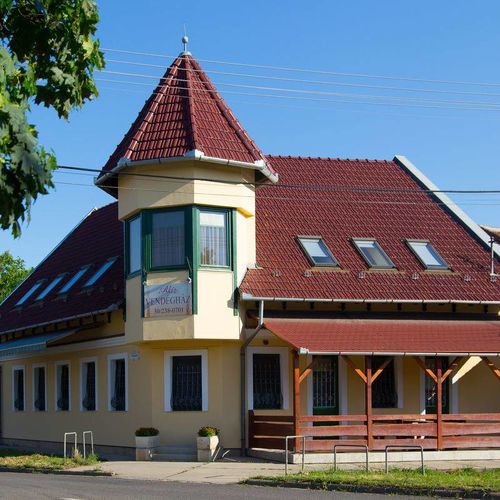 FeteKert Apartmanok Szécsény 