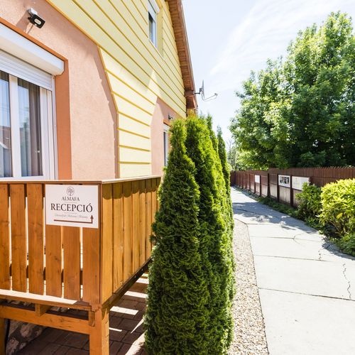Almafa Apartmanház Eger 