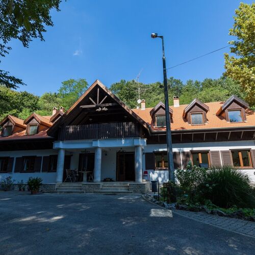 Alsóvadácsi Vadászház Süttő 