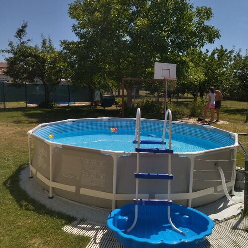 Meredély Kunyhószállás Leányfalu 