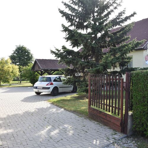 Aranymedve Vendégház És Apartmanok Poroszló  