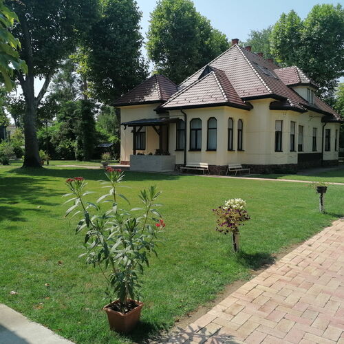 Aszfalt Panzió Balatonföldvár 