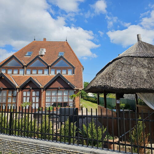 Babi Apartmanház Gyenesdiás 