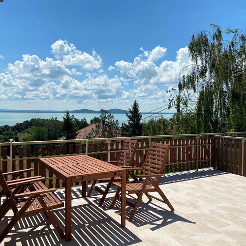 Bacchus Apartman - Borbarlang Vinotéka Badacsony 