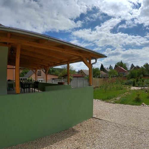 Rózsa Vendégház Sarud 