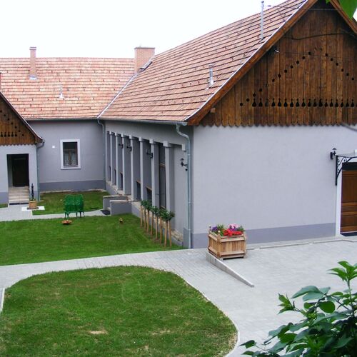 Bagolyvár Apartmanház Kétbodony 