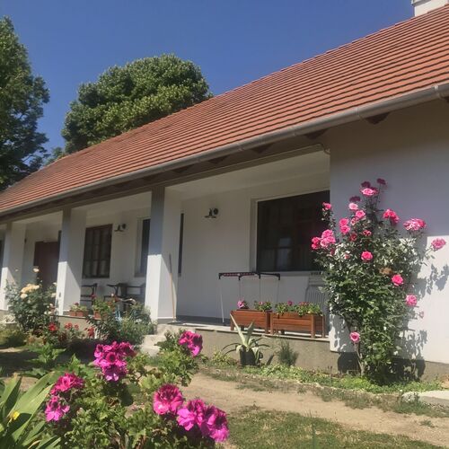 Bakonyi Vadász Háza Bakonykúti 