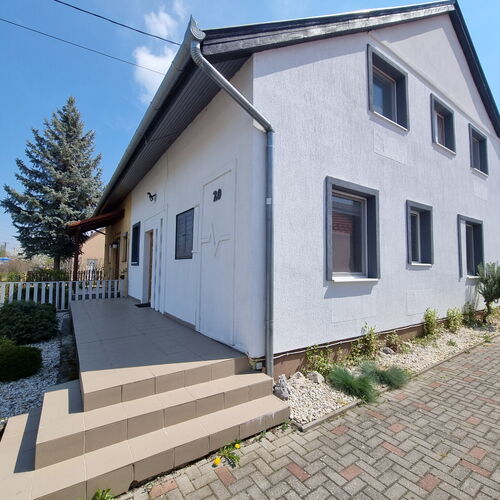 Auróra Rendezvényterem & Szállás Jászapáti 