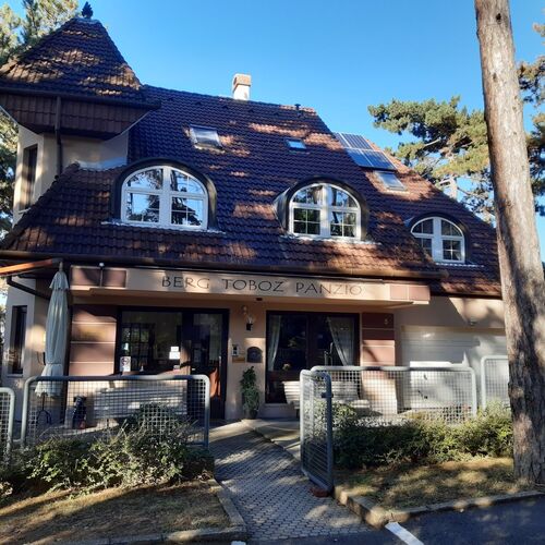 Berg Toboz Panzió Pécs 