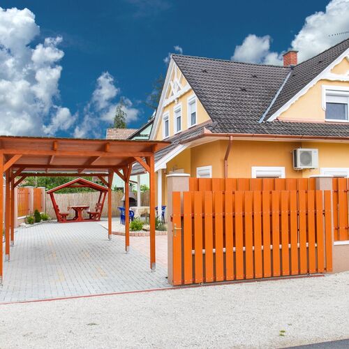 Berkes Nyaraló Balatonkeresztúr 