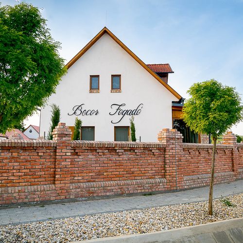 Demetrovics Udvarház Eger  