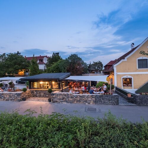 Borbarátok Panzió és Étterem Badacsonytomaj 