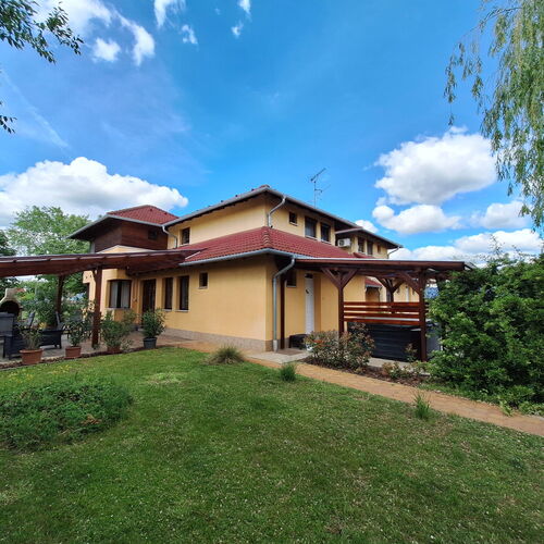 Cserke Apartmanház Cserkeszőlő 