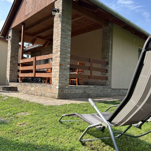 D.B. Nyaraló Balatonfenyves 1 D.B. Nyaraló Balatonfenyves