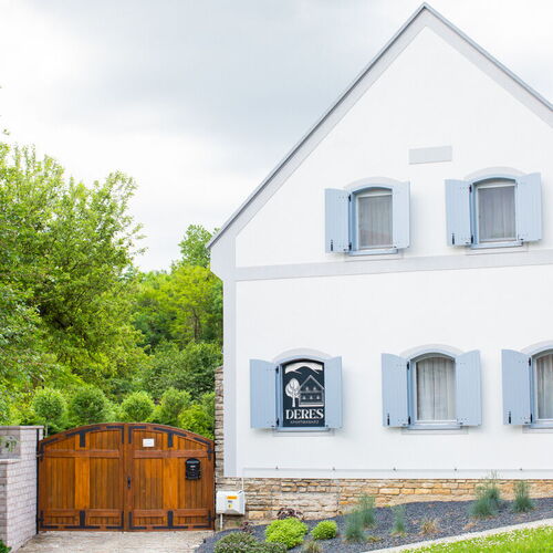 Deres Apartmanház Lókút 1 Deres Apartmanház Lókút