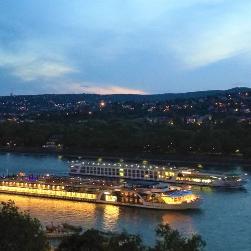 Duna View Apartment Budapest 