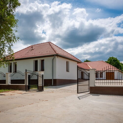 Éden Tanya Ládbesenyő 1 Éden Tanya Ládbesenyő