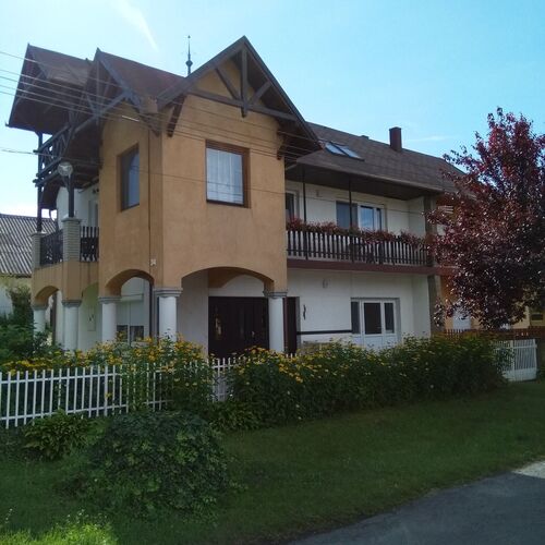 Edit Mama Apartmanja Balatonboglár 