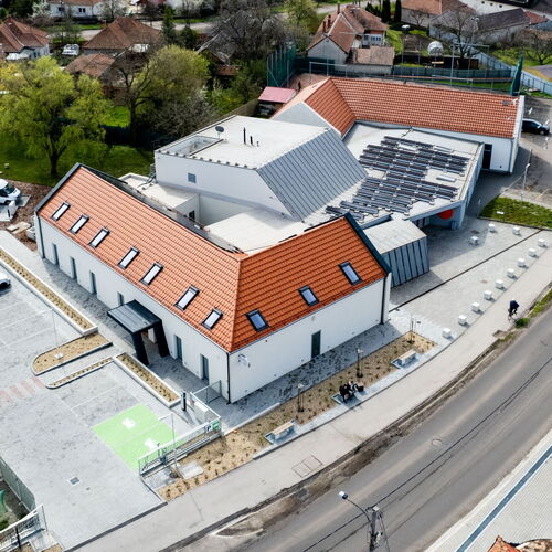 Eleven Business & Sport Hotel Jászárokszállás 