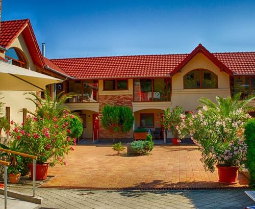 Erdei Wellness Vendégház Ópusztaszer 