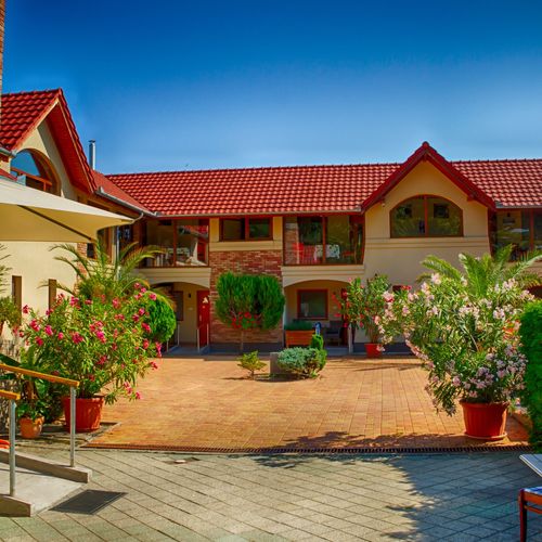 Erdei Wellness Vendégház Ópusztaszer 2 Erdei Wellness Vendégház Ópusztaszer