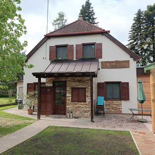 Erdészlak Vendégház Isztimér-Hétházpuszta 