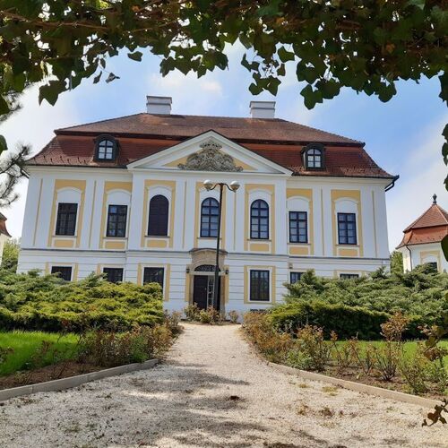 Erdőtarcsai Kastély Panzió 