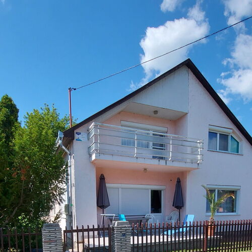 Erika Hàz Balatonfenyves 