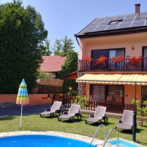 110 – Vízparti Minimál Villa Balatonőszöd 