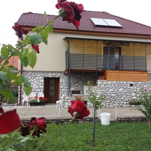 Tiltott Rengeteg Üdülőház Balatonfűzfő 