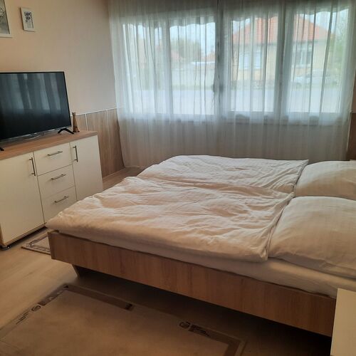 Fenyő Apartman Nagykáta 