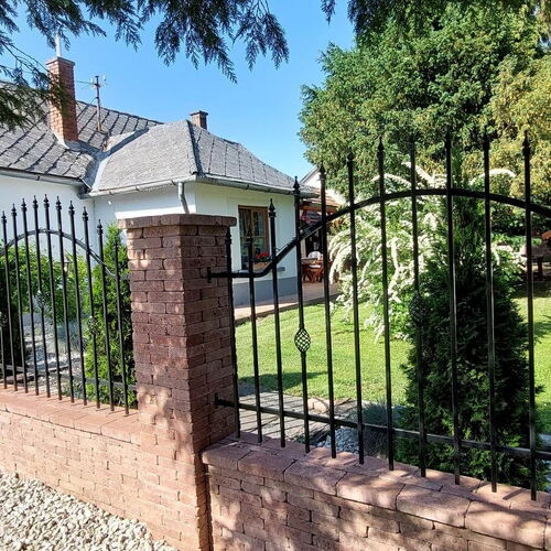 Fenyves Vendégház és Apartman Bakonybél 