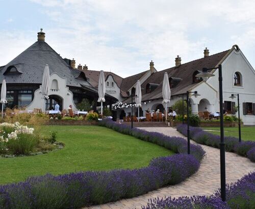 Fiastyúk Udvarház Csór 