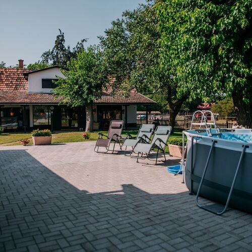 Forgó Lovastanya Pirtó 