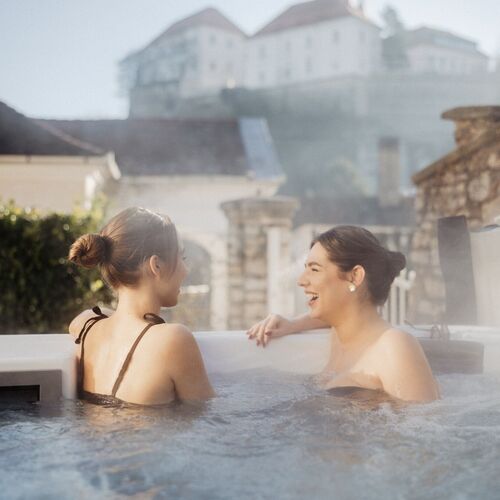 Egri Korona Borház – Borfalu, Wellness Hotel és Kemping 