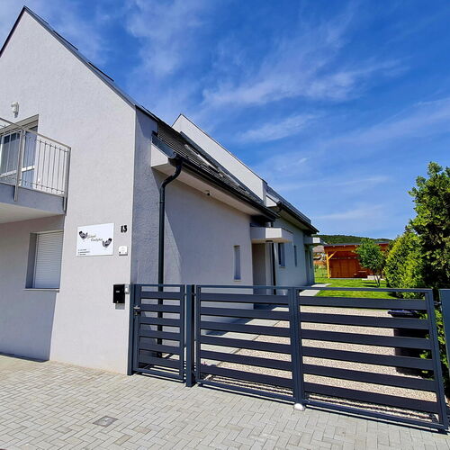 Galamb Vendégház**** Vonyarcvashegy 1 Galamb Vendégház**** Vonyarcvashegy