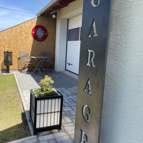 Garage Apartment Győrújbarát 