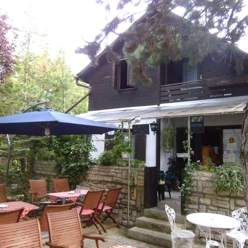 Garden Étterem Kávézó Panzió Tahitótfalu 