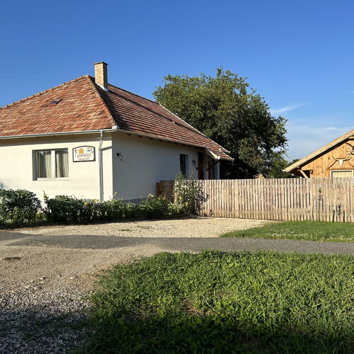 Kunfoglalás Apartmanház Kisújszállás 