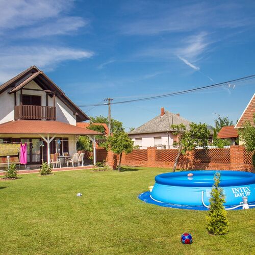 Halmosi Nyaraló Balatonmáriafürdő 