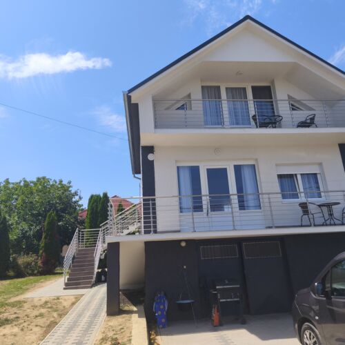 Gyöngyvirág Apartmanház Zalakaros 