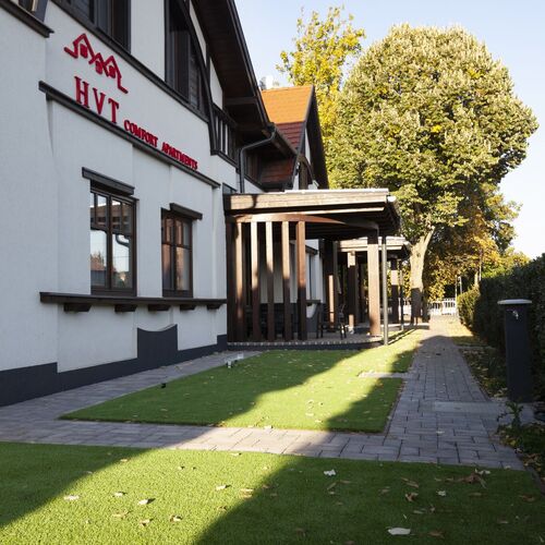 Villa Bauhaus Labi Garden Wellness Apartman Siófok 