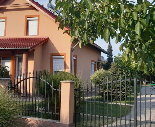Hajnalka Apartman Balatonőszöd 