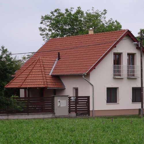 Happy Mammy Bababarát Vendégház Fészek Gyopárosfürdő 